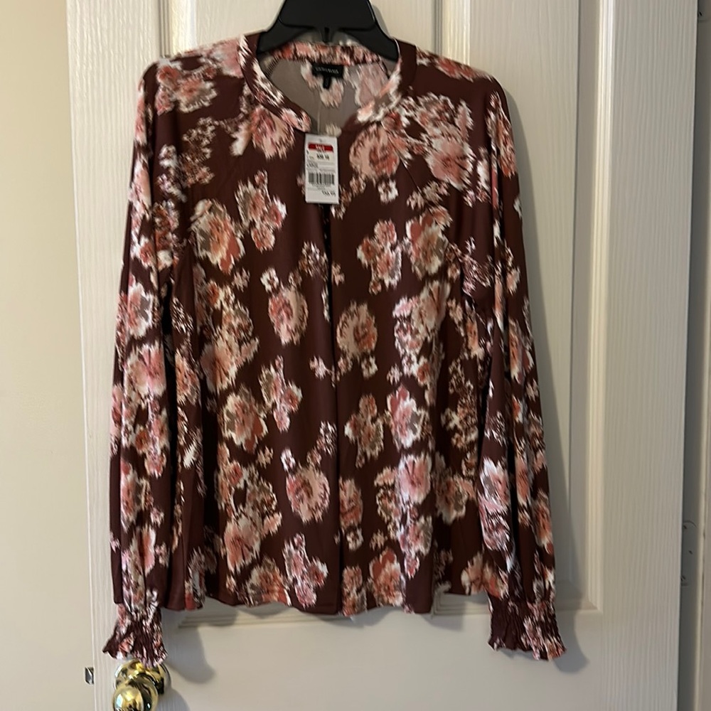 Buckle black size large top